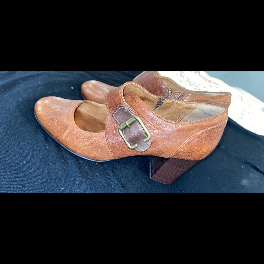 Clarks Mary Janes